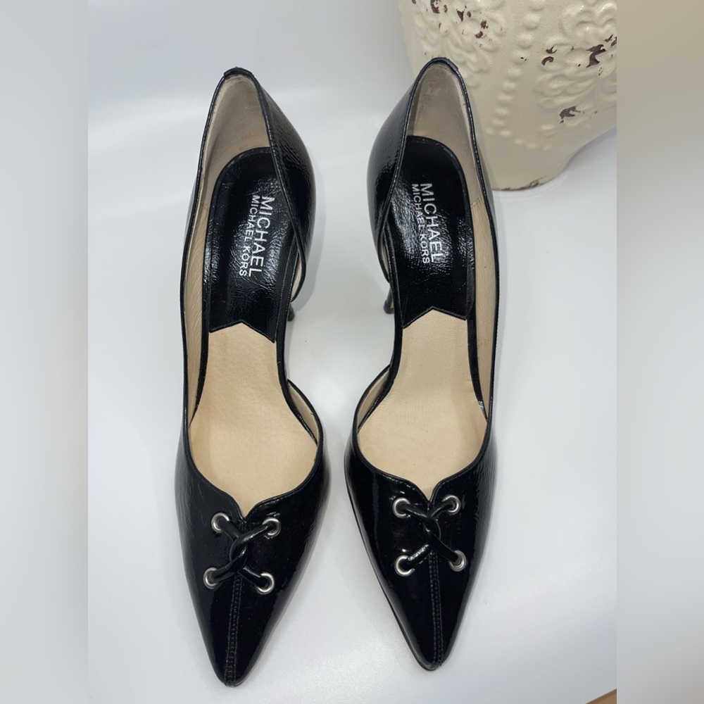 👠BRAND NEW👠Michael Kors black lace up patent leather heels - Picture 3 of 8